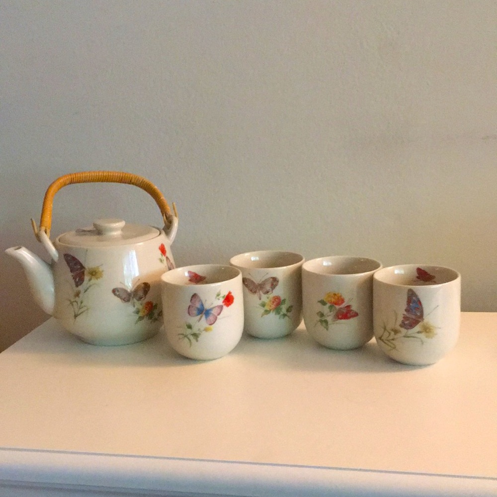 Cottagecore butterfly tea set with 4 tea cups